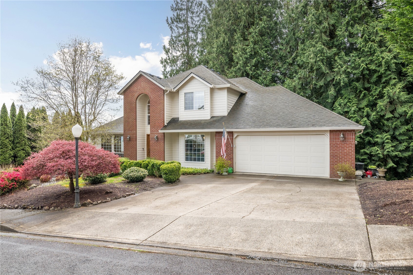239 W St. James , Longview, WA 98632