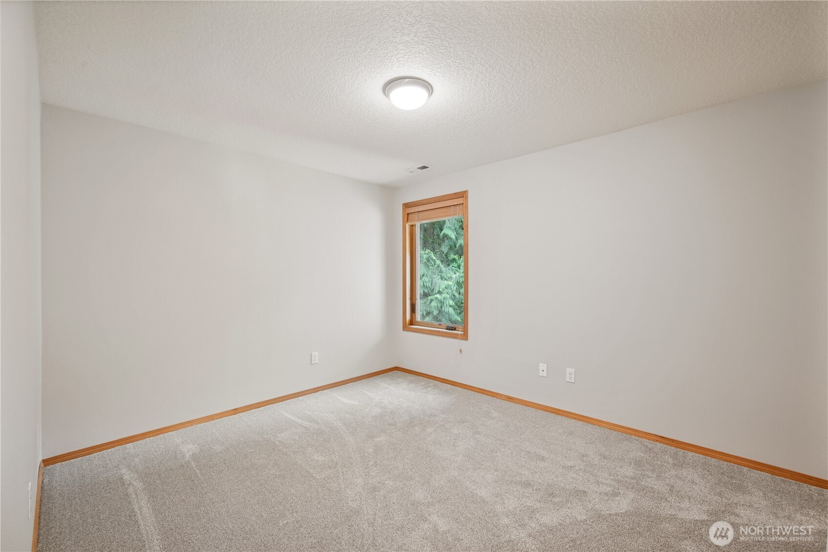 239 W St. James , Longview, WA 98632
