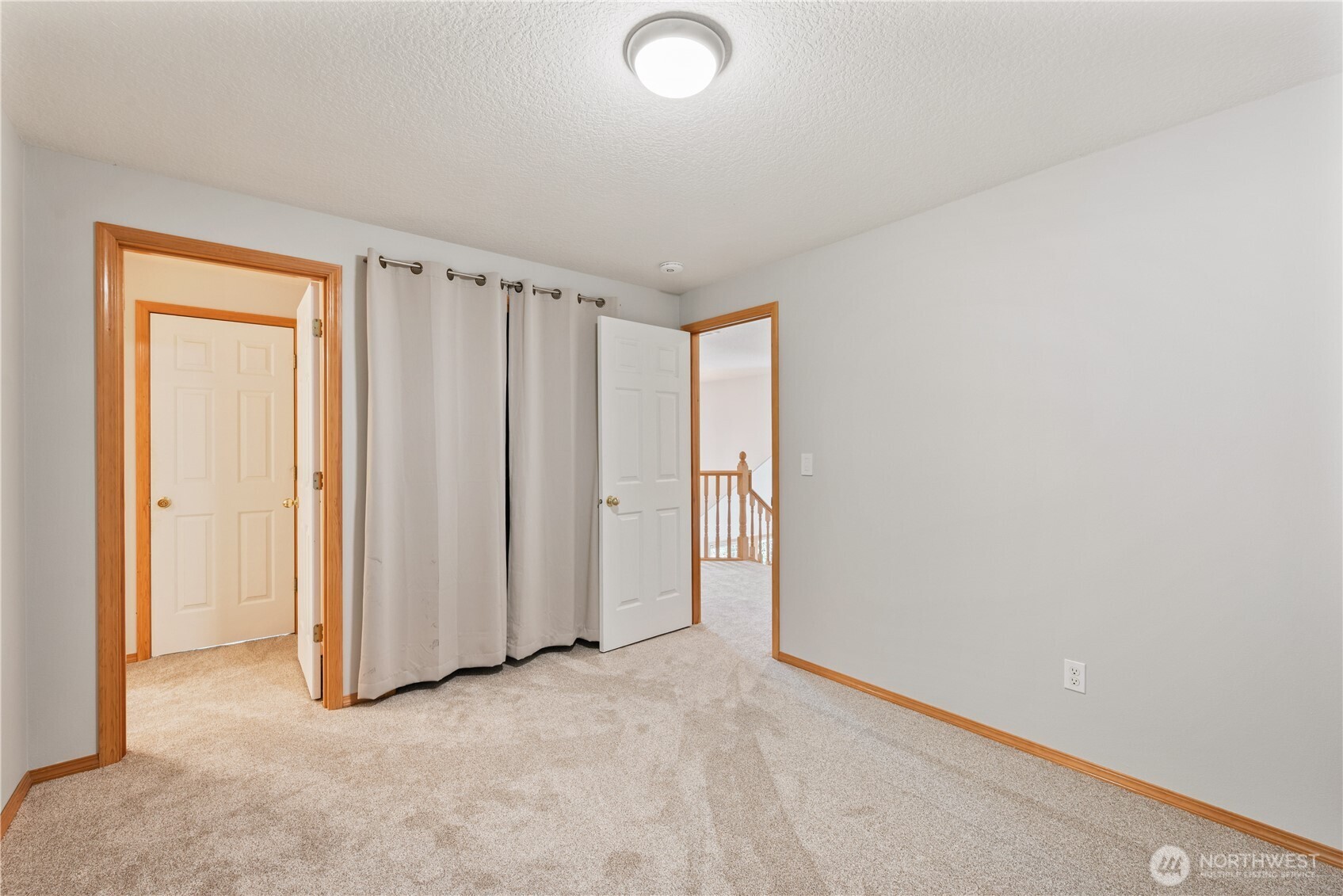 239 W St. James , Longview, WA 98632