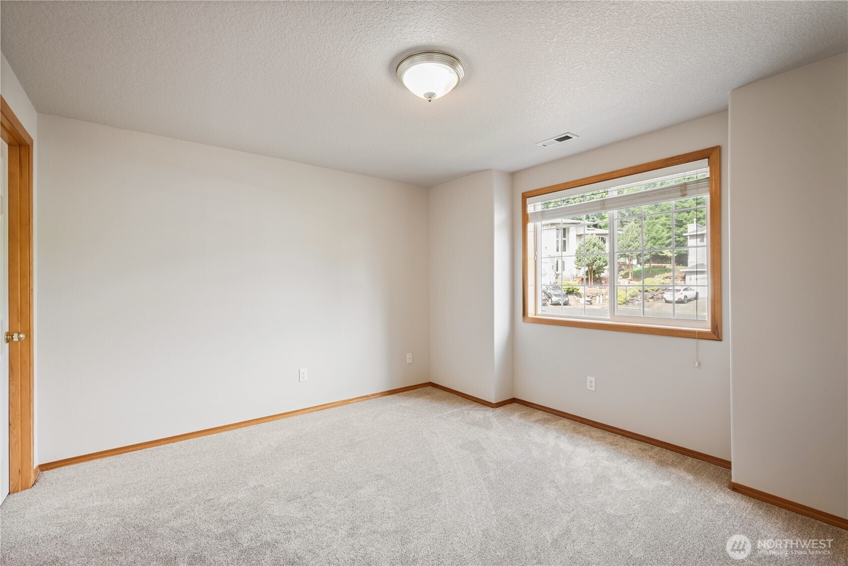 239 W St. James , Longview, WA 98632