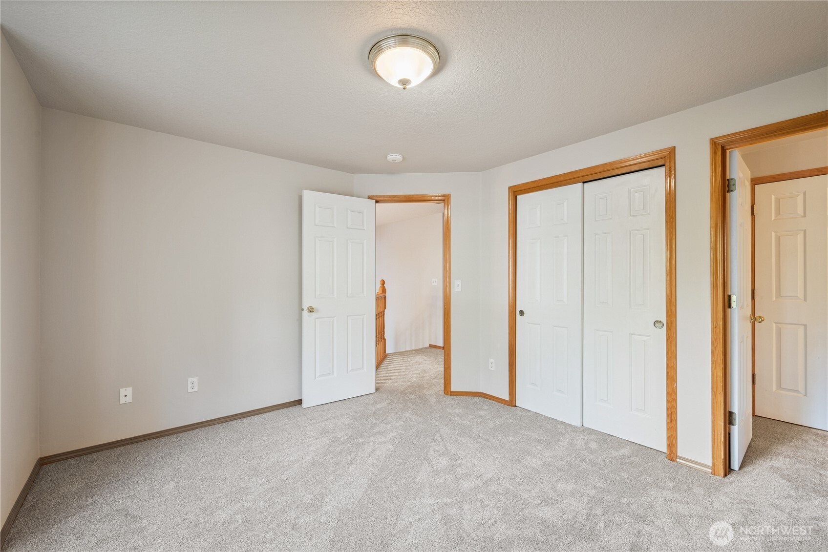 239 W St. James , Longview, WA 98632