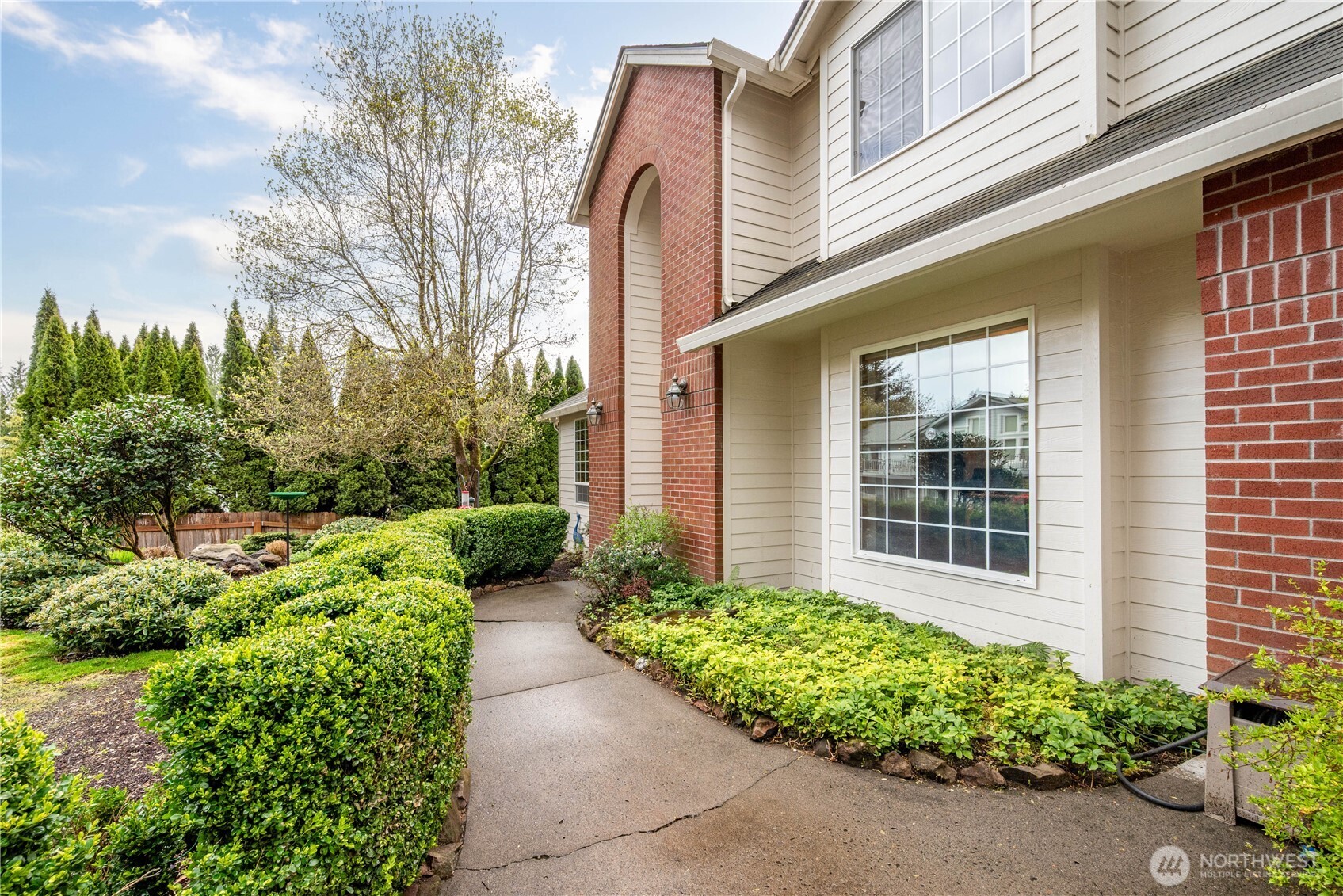239 W St. James , Longview, WA 98632