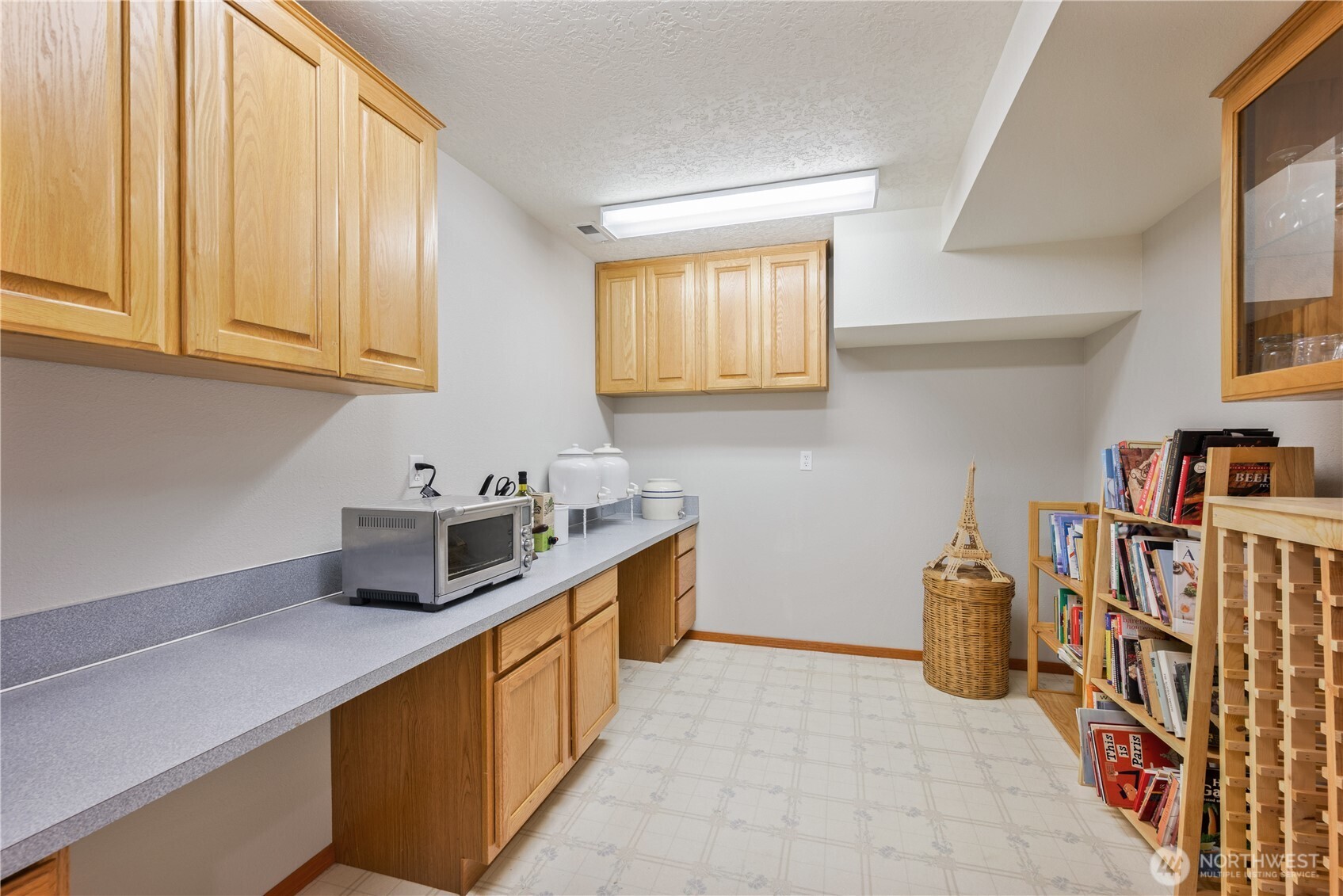 239 W St. James , Longview, WA 98632