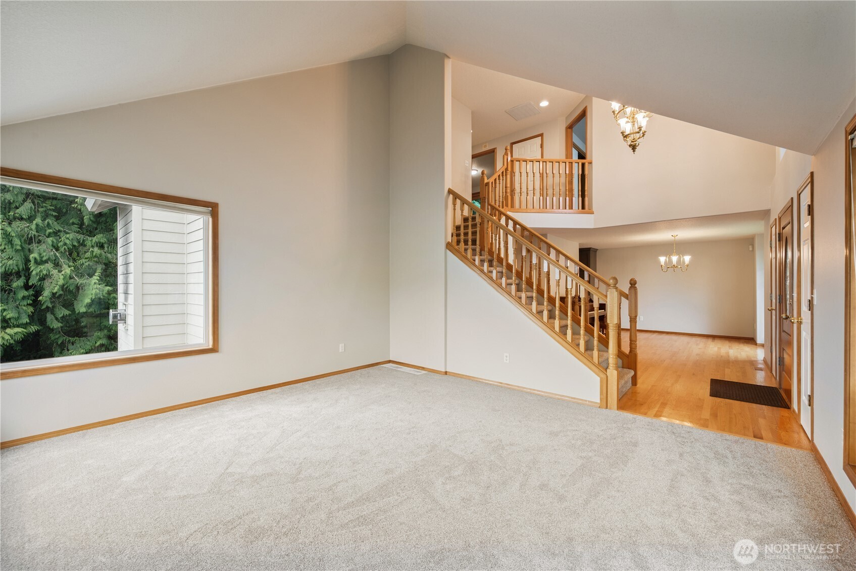 239 W St. James , Longview, WA 98632