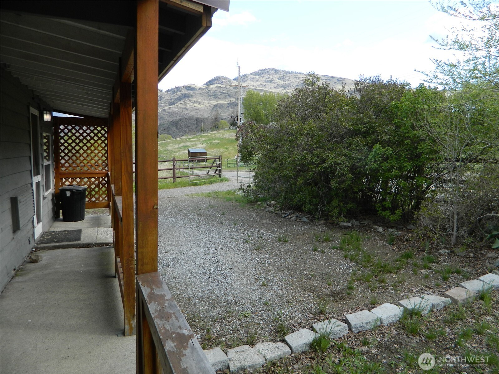2127 Sinlahekin Road , Loomis, WA 98827