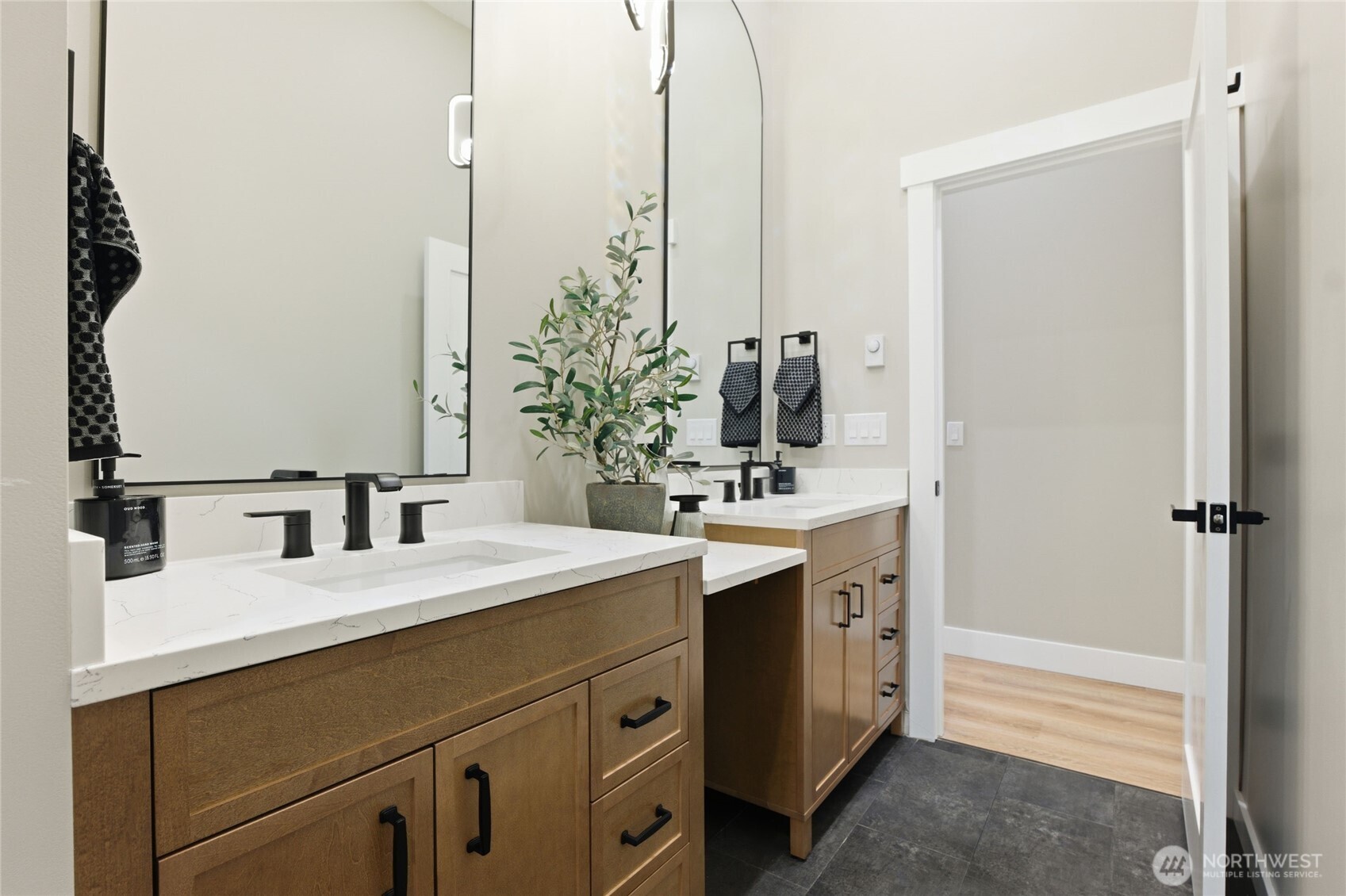 9226 S Yakima Avenue , Tacoma, WA 98444-4244