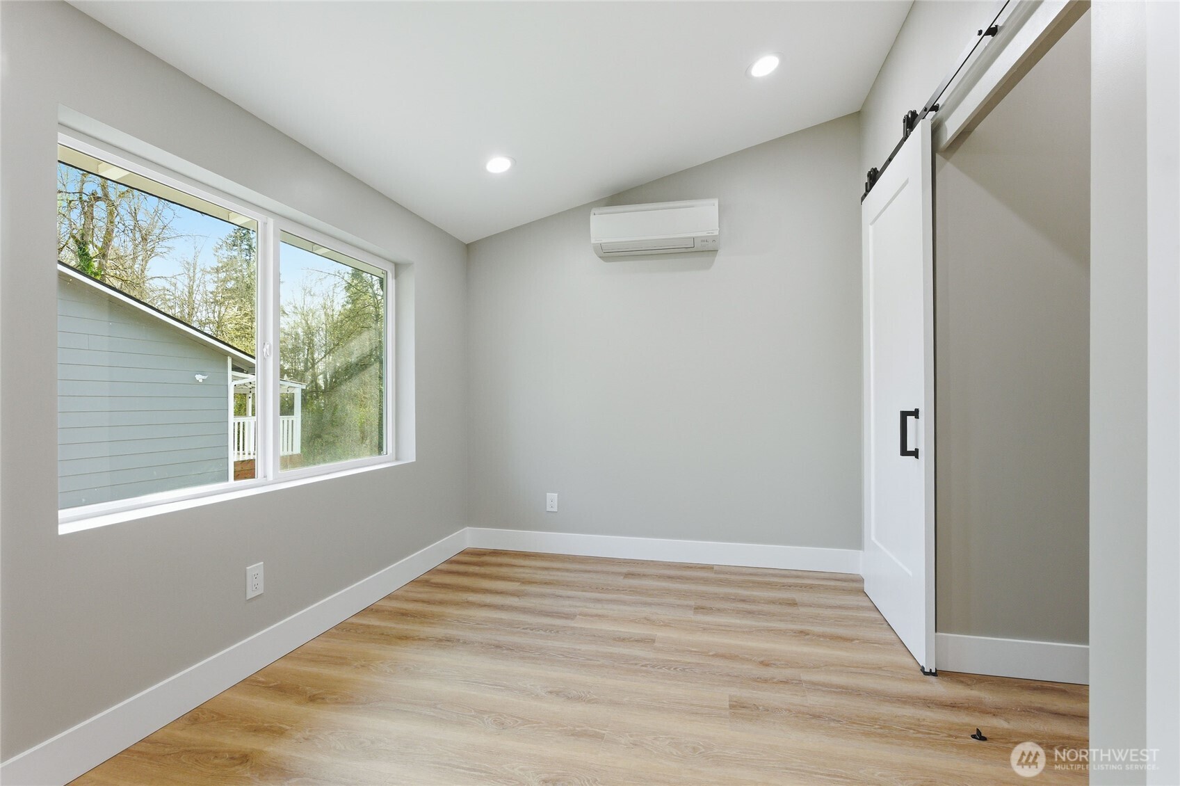 9226 S Yakima Avenue , Tacoma, WA 98444-4244