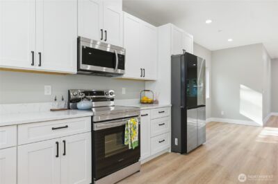 9226 S Yakima Avenue , Tacoma, WA 98444-4244 - Photo 4