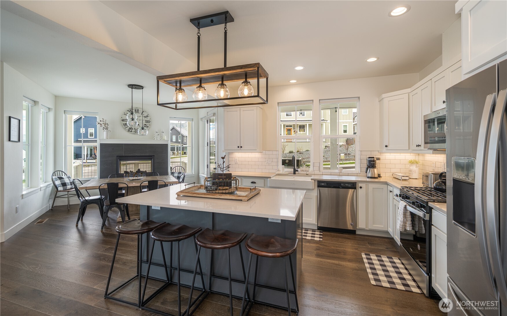 187 Bobcat Lane , Chelan, WA 98816