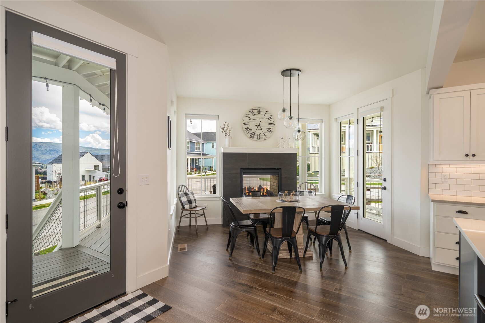 187 Bobcat Lane , Chelan, WA 98816