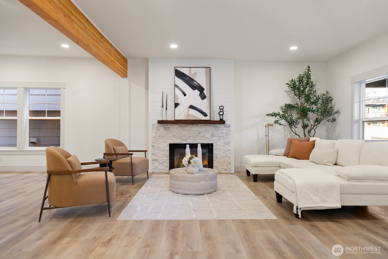 3037 21st Avenue W, Seattle, WA 98199