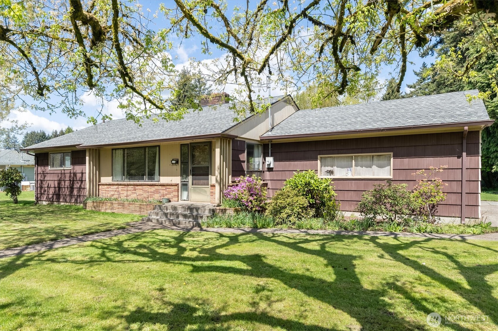 2014 Ocean Beach Highway , Longview, WA 98632