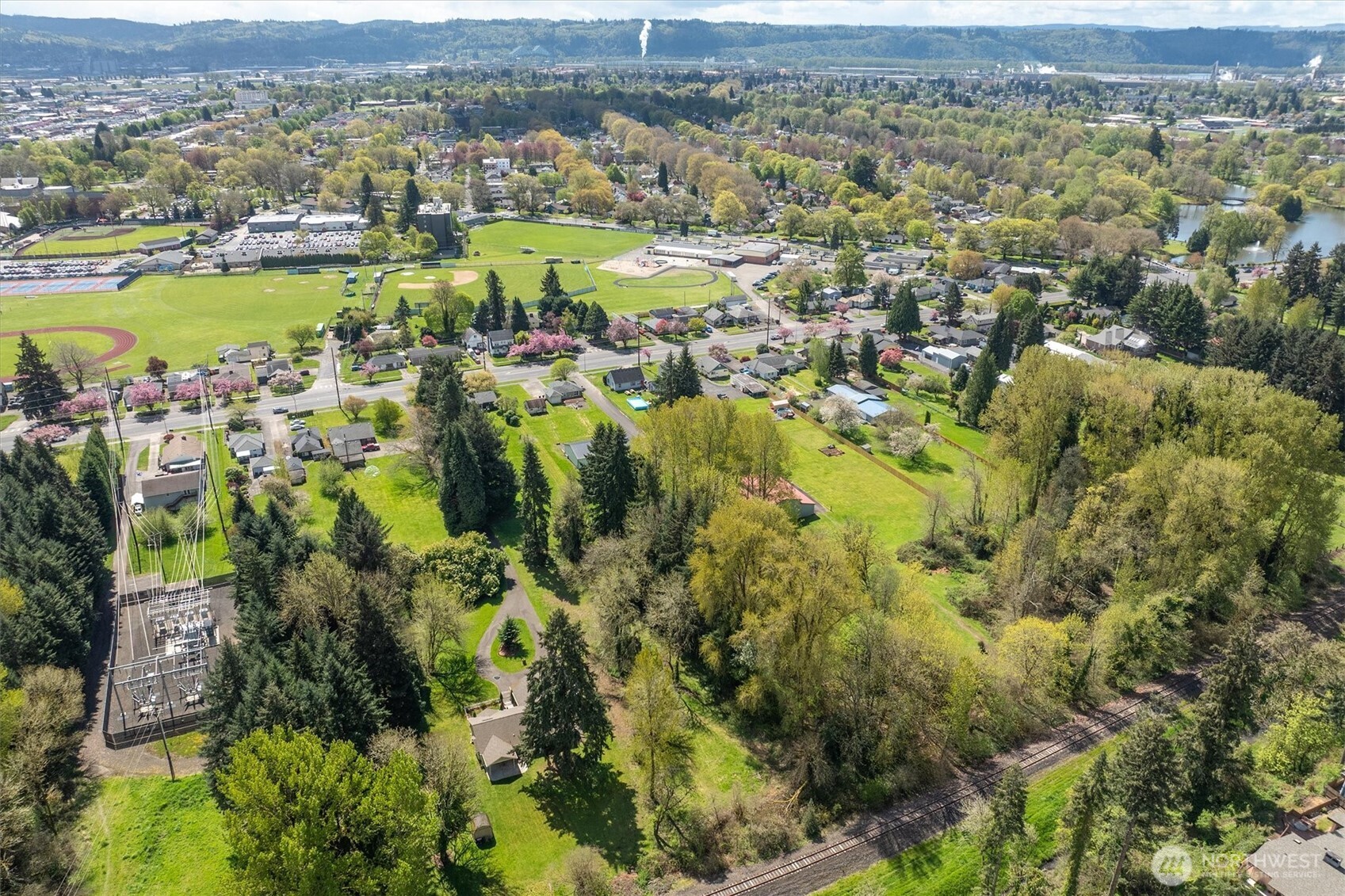 2014 Ocean Beach Highway , Longview, WA 98632