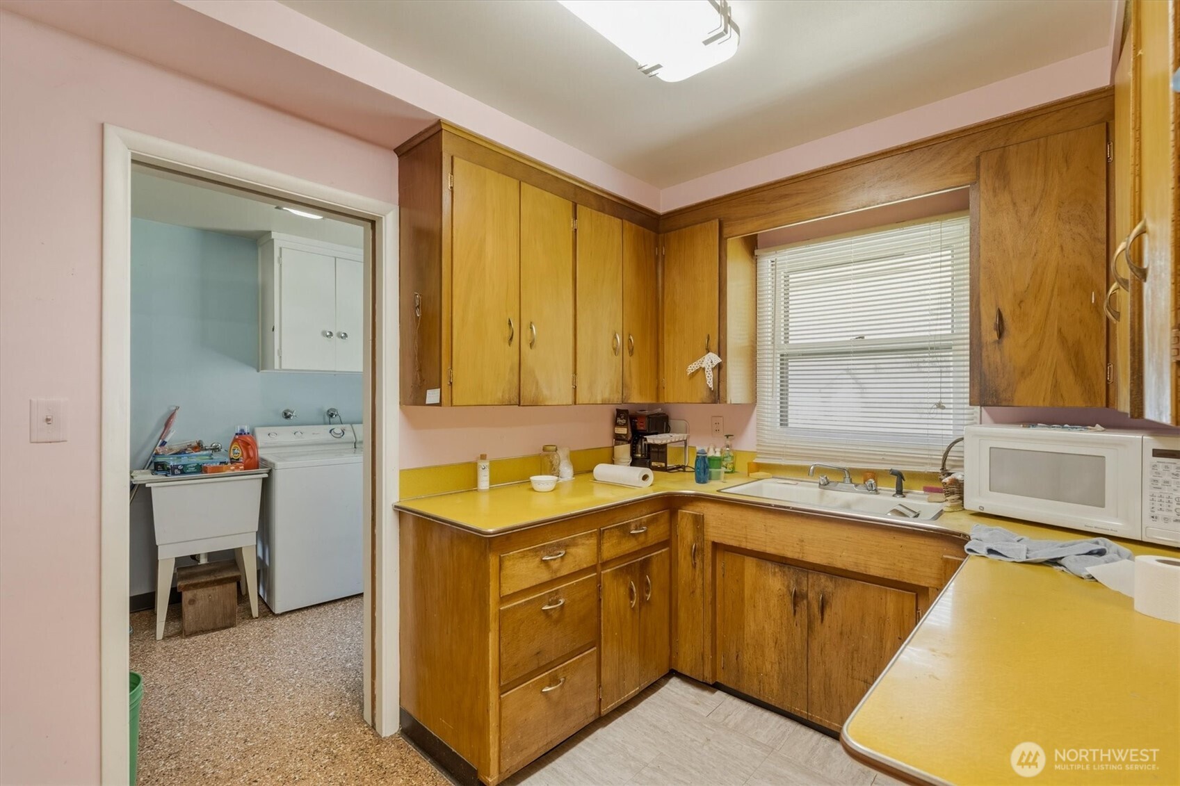 2014 Ocean Beach Highway , Longview, WA 98632