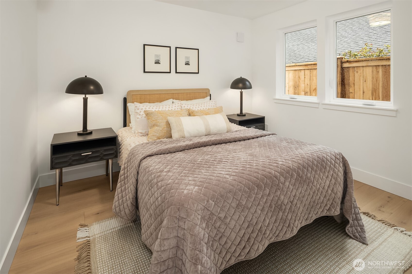 537 B N 70th Street , Seattle, WA 98103