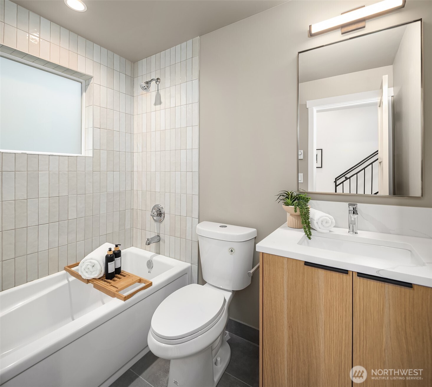 537 B N 70th Street , Seattle, WA 98103