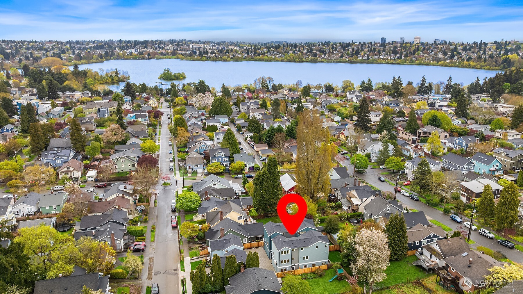 537 B N 70th Street , Seattle, WA 98103