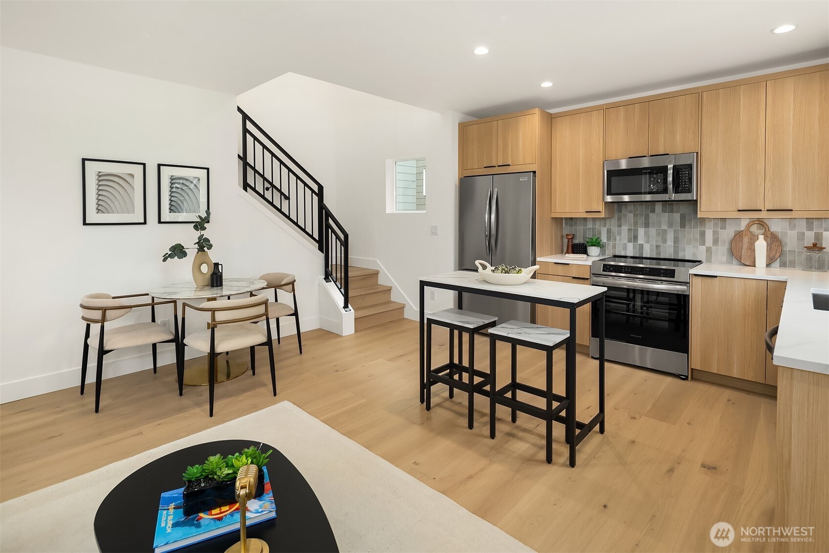 537 B N 70th Street , Seattle, WA 98103