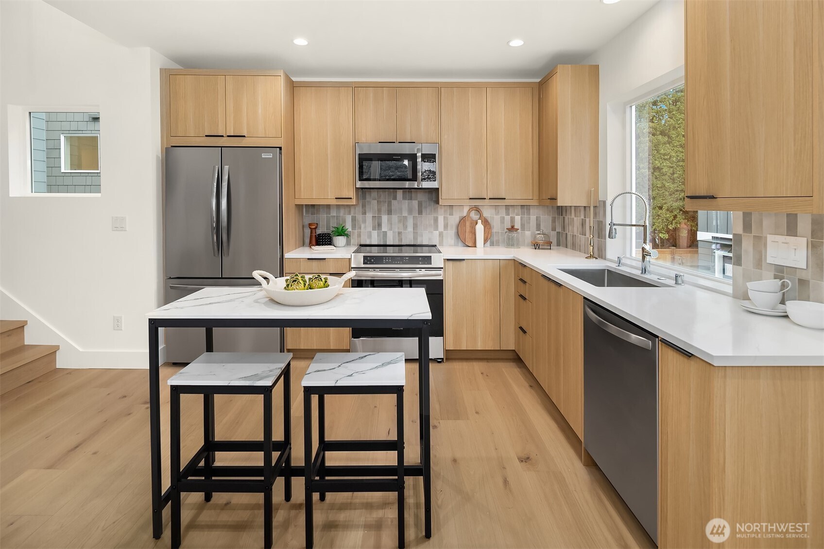 537 B N 70th Street , Seattle, WA 98103