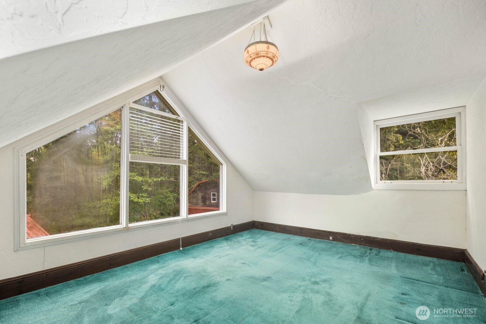 13130 SW 261st Place , Vashon, WA 98070