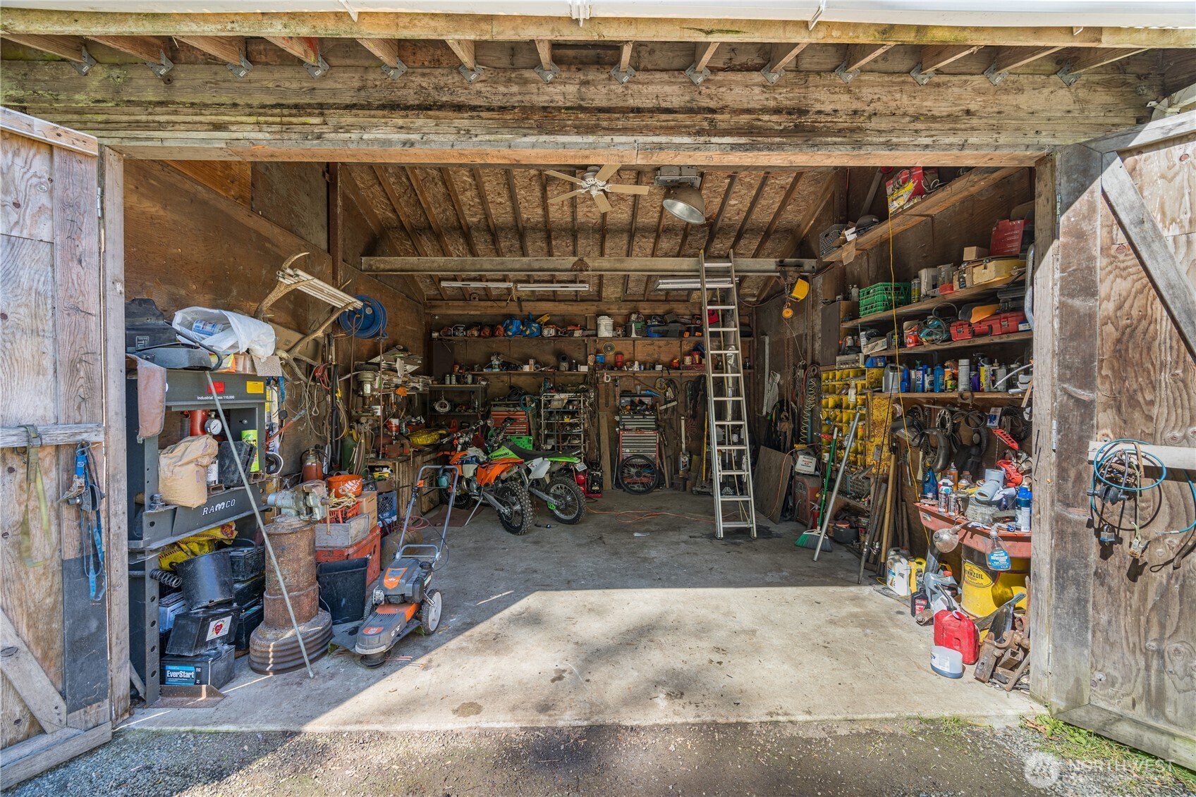 732 S Alder Lane , Port Angeles, WA 98362