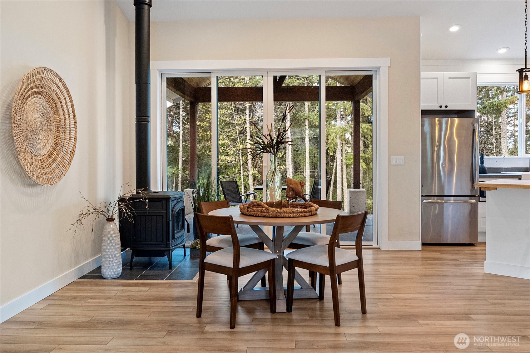 10128 Merlins Lane NW, Bremerton, WA 98312