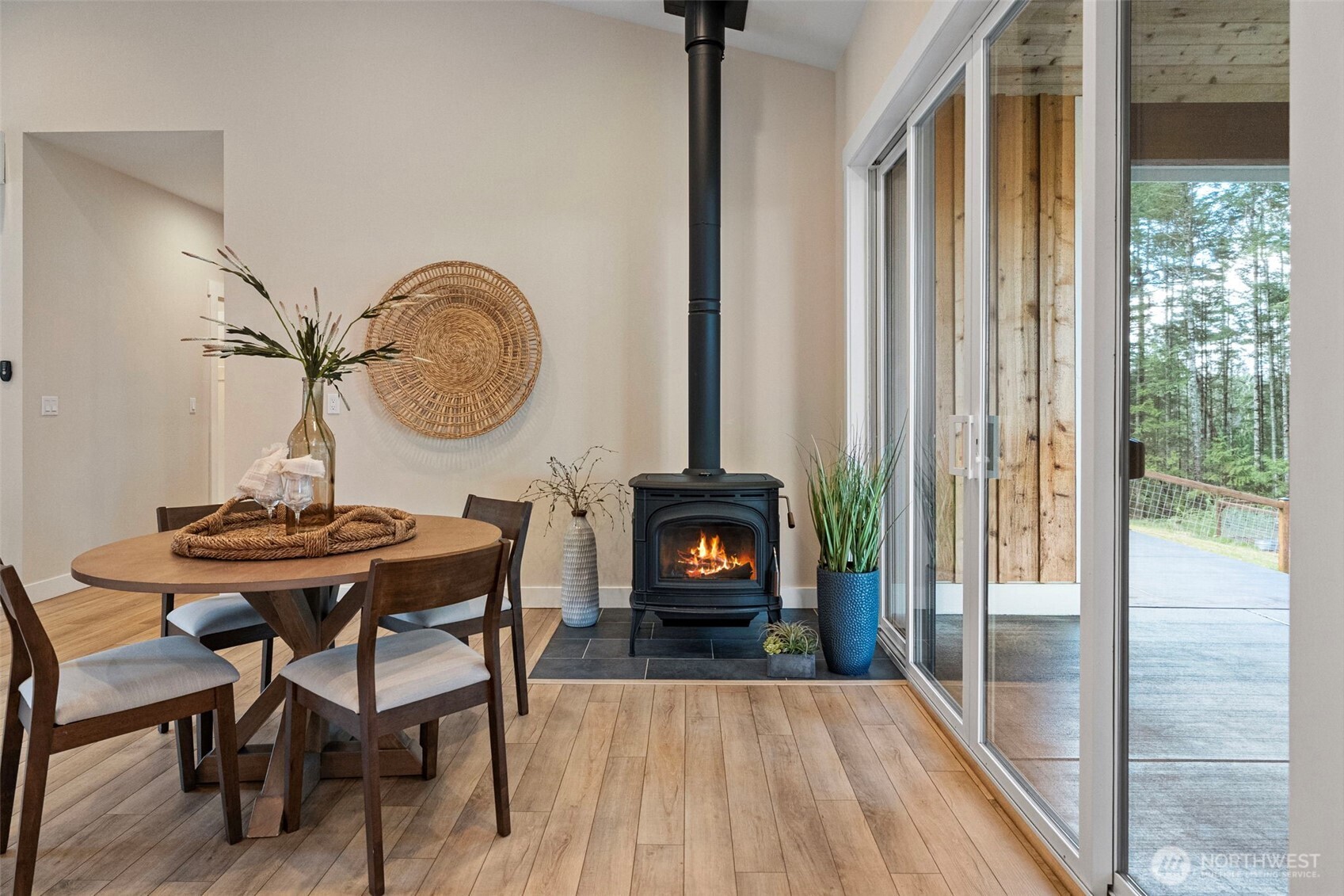 10128 Merlins Lane NW, Bremerton, WA 98312