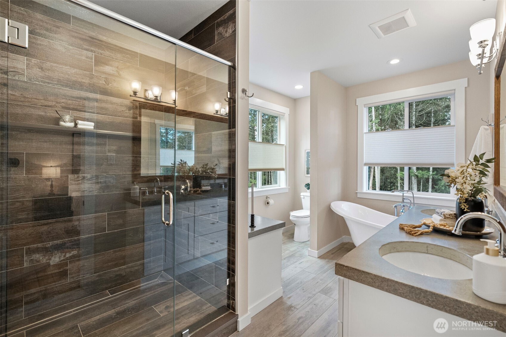 10128 Merlins Lane NW, Bremerton, WA 98312