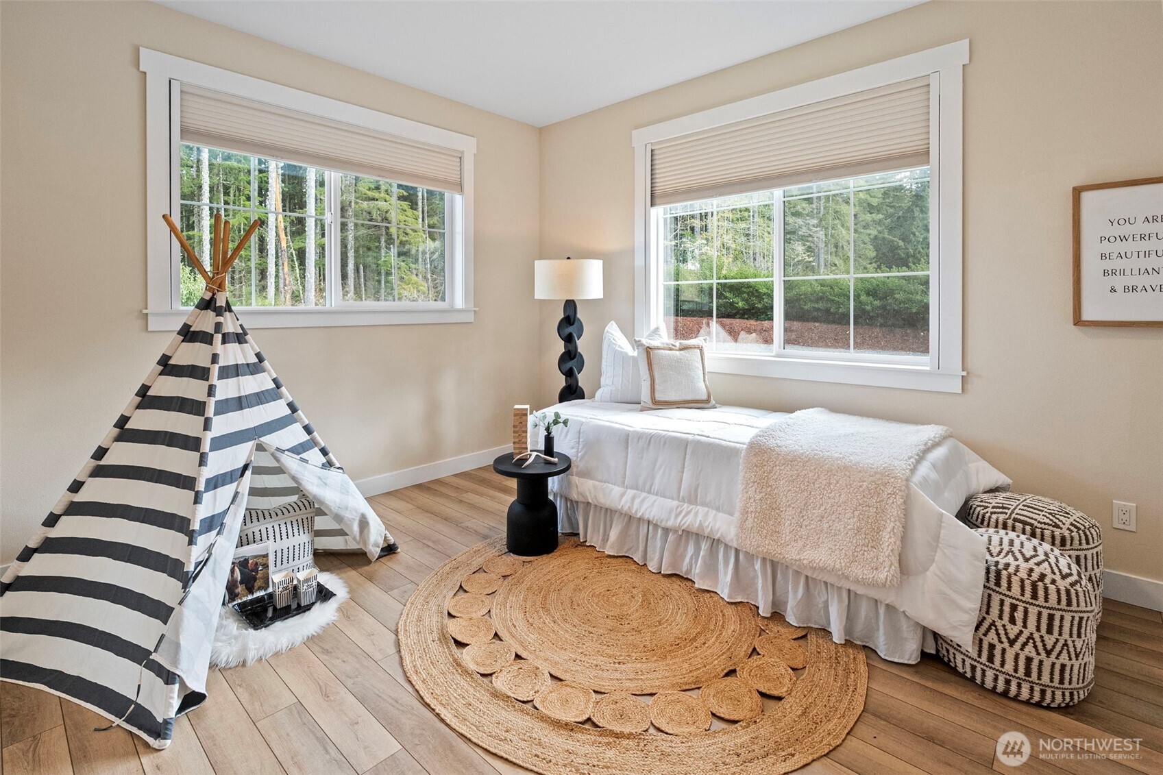 10128 Merlins Lane NW, Bremerton, WA 98312