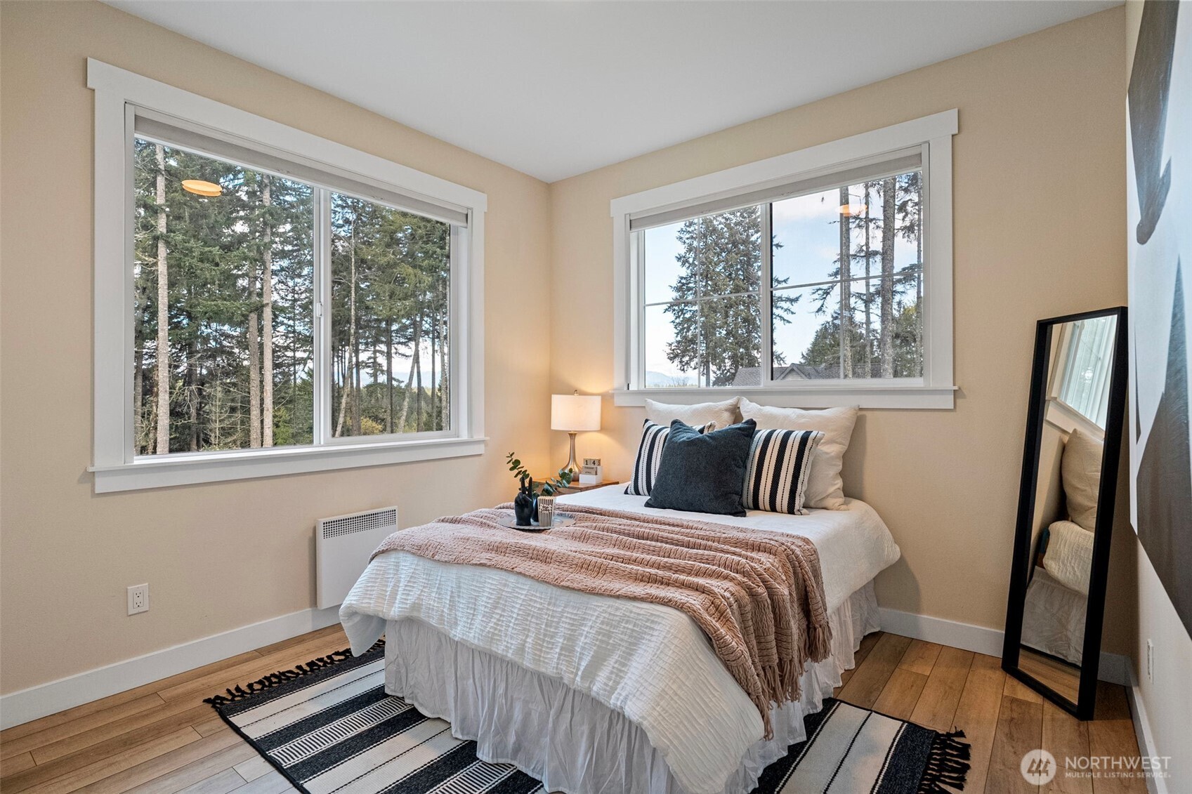 10128 Merlins Lane NW, Bremerton, WA 98312