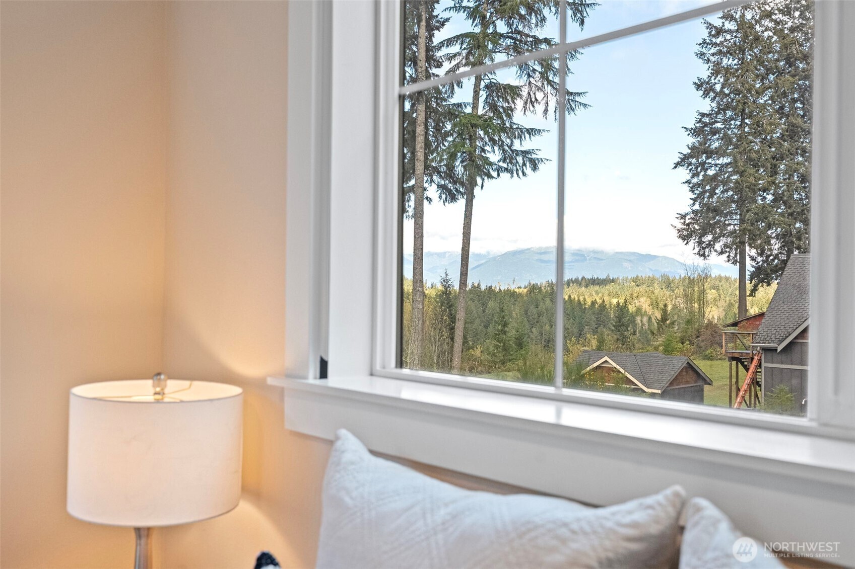 10128 Merlins Lane NW, Bremerton, WA 98312