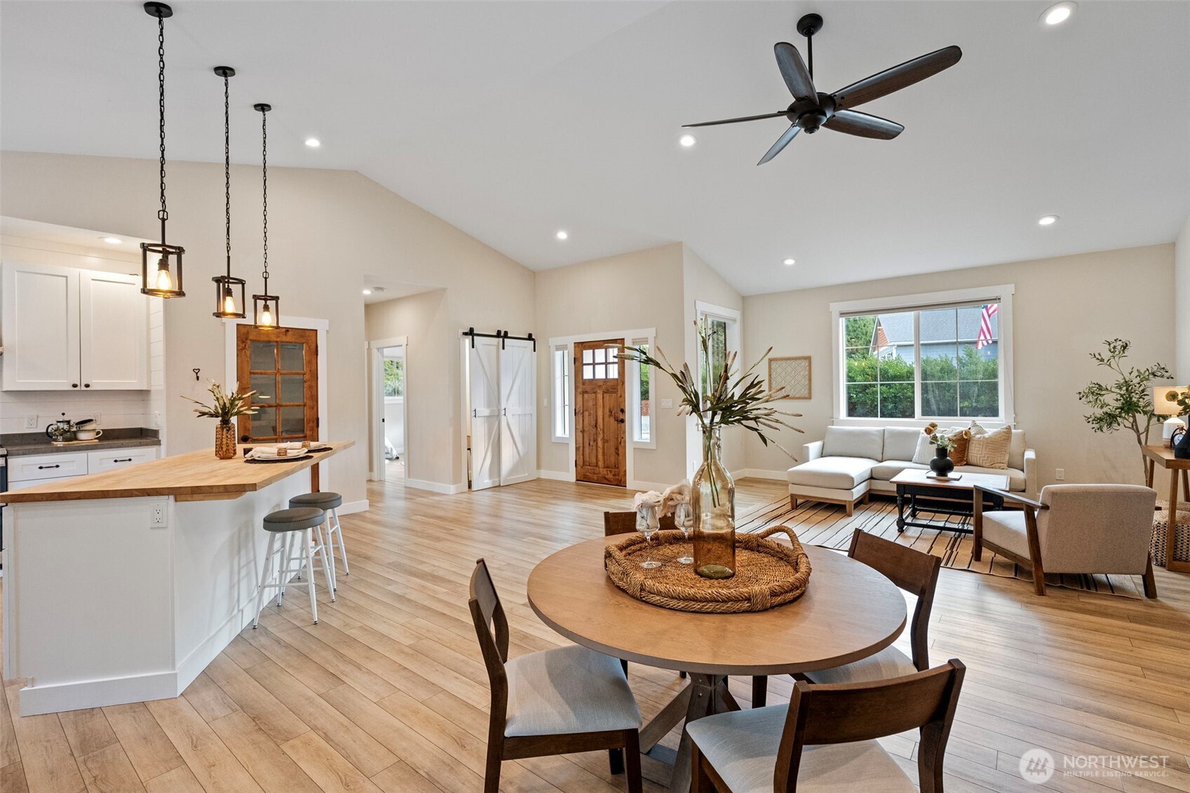 10128 Merlins Lane NW, Bremerton, WA 98312