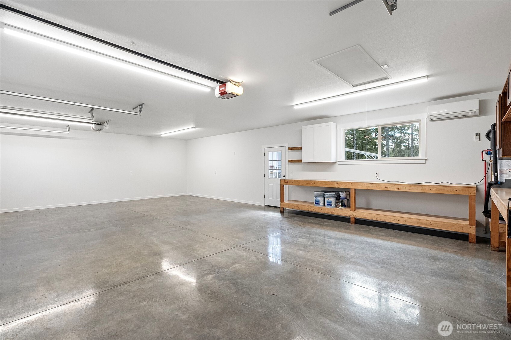 10128 Merlins Lane NW, Bremerton, WA 98312