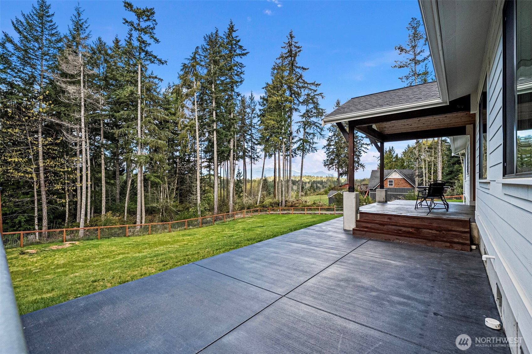 10128 Merlins Lane NW, Bremerton, WA 98312