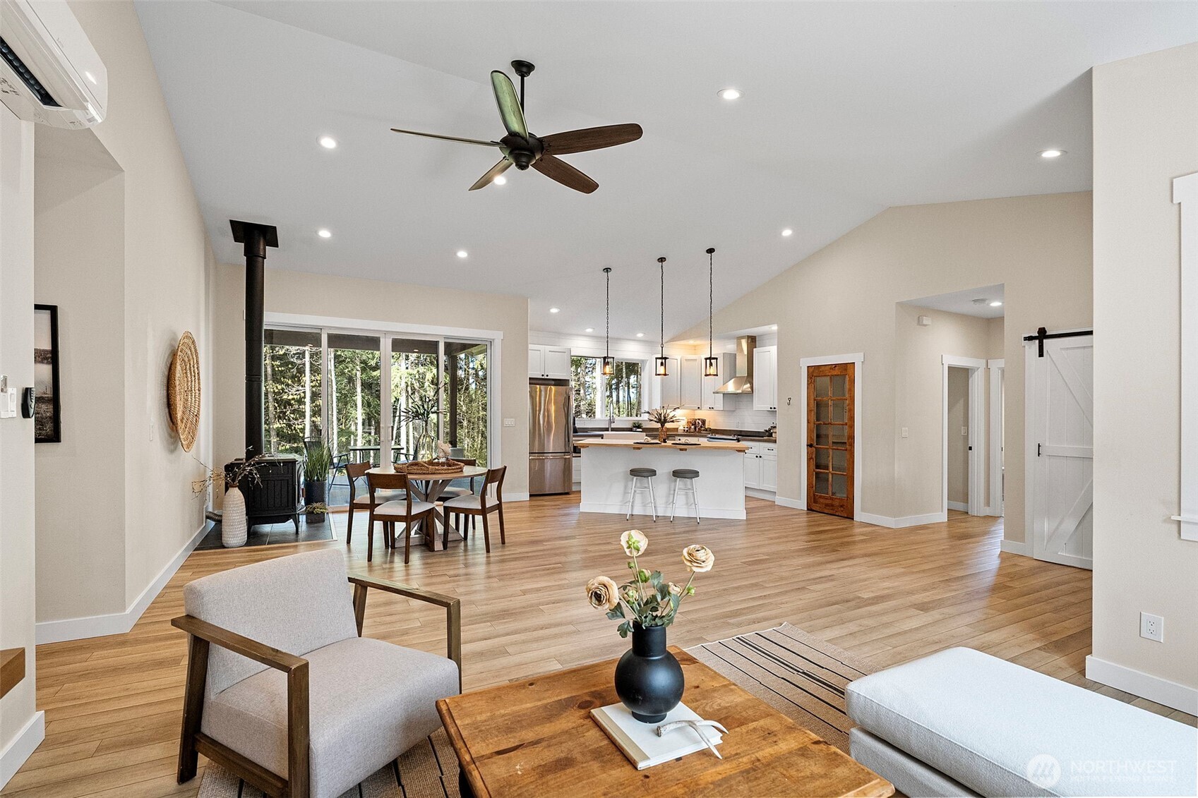 10128 Merlins Lane NW, Bremerton, WA 98312