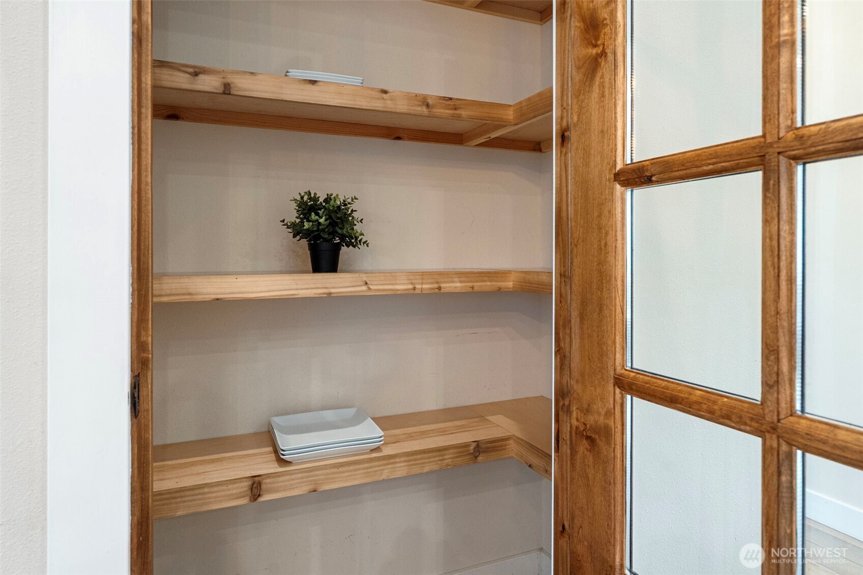 10128 Merlins Lane NW, Bremerton, WA 98312