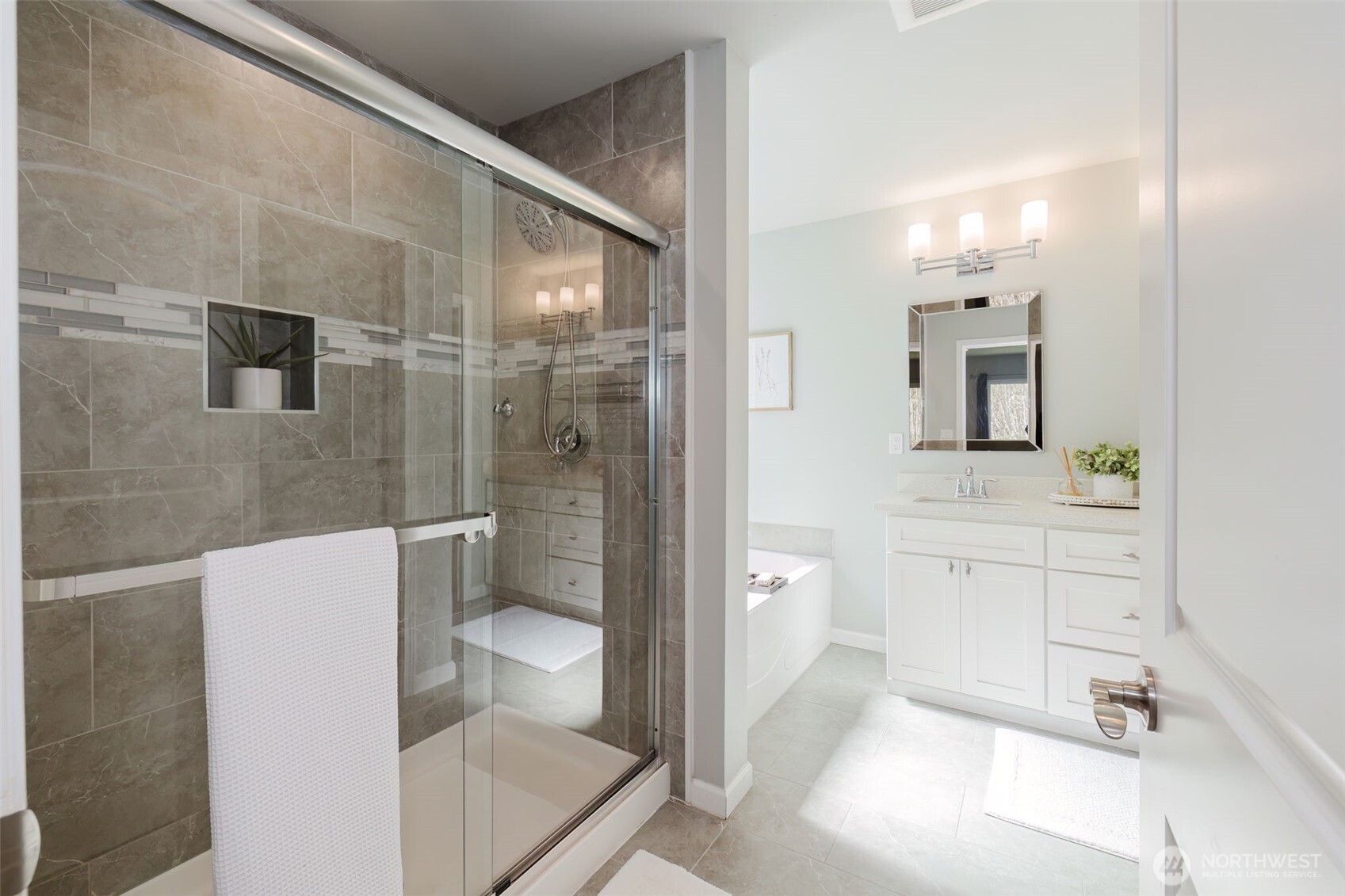 4919 Onalaska Loop SE, Port Orchard, WA 98367