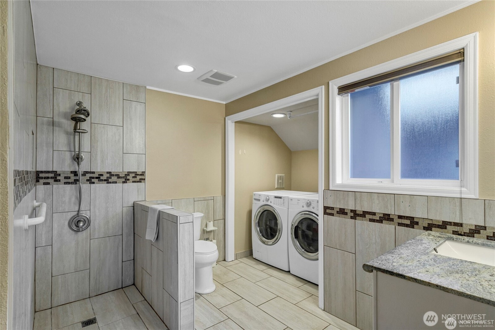 6502 Avondale Road SW #4, Lakewood, WA 98499