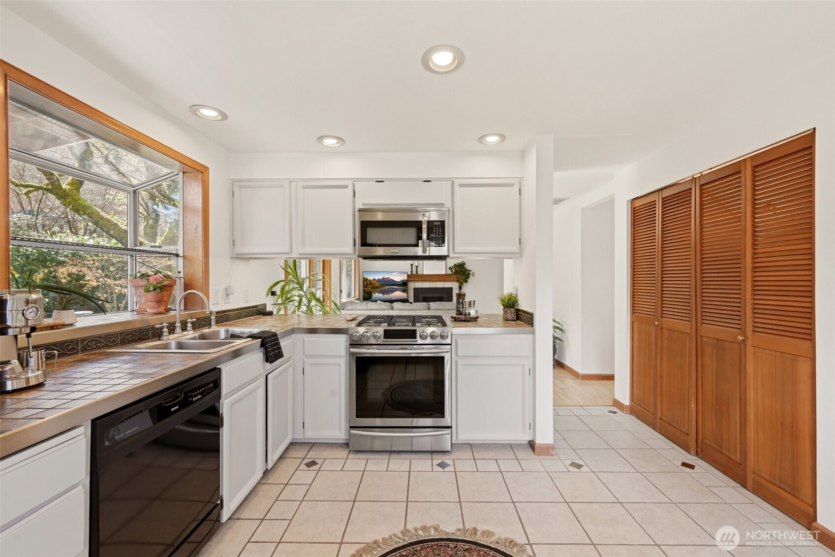 5141 SW 326th Place , Federal Way, WA 98023-1941