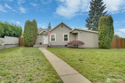 720 S Monroe Street , Tacoma, WA 98405