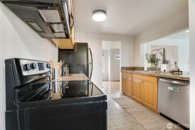 720 S Monroe Street , Tacoma, WA 98405 - Photo 11
