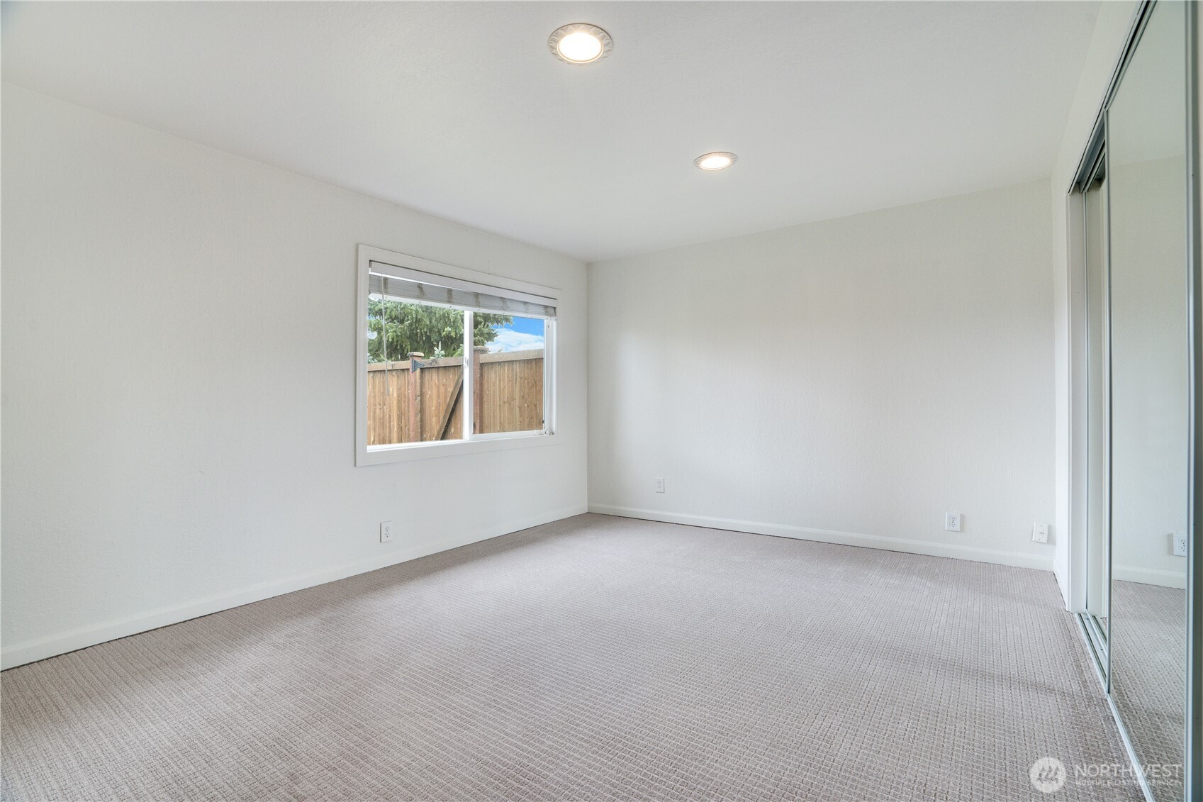 720 S Monroe Street , Tacoma, WA 98405