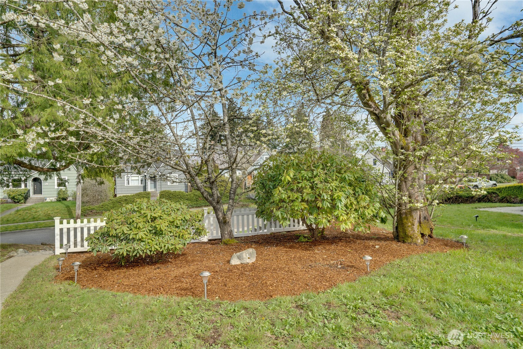 720 S Monroe Street , Tacoma, WA 98405