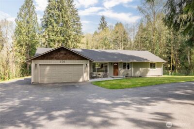 976 Sandy Bend Road , Castle Rock, WA 98611