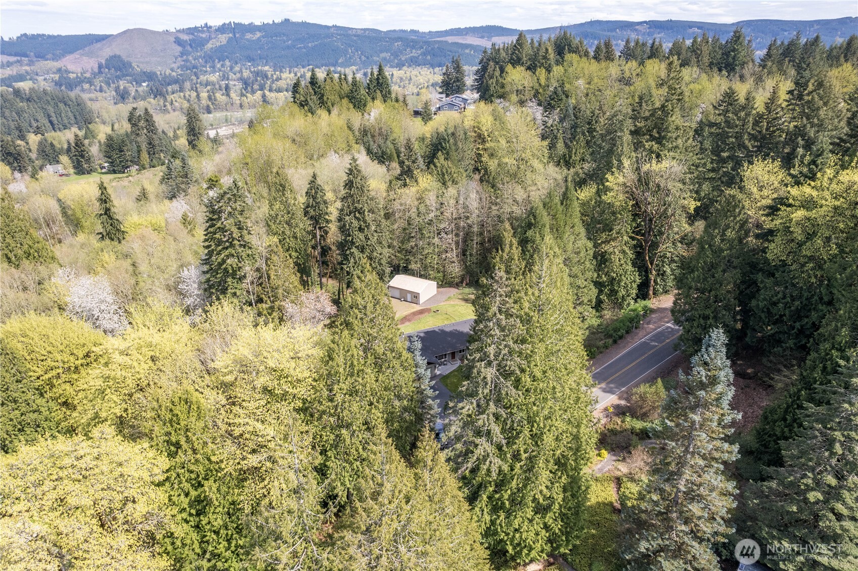 976 Sandy Bend Road , Castle Rock, WA 98611