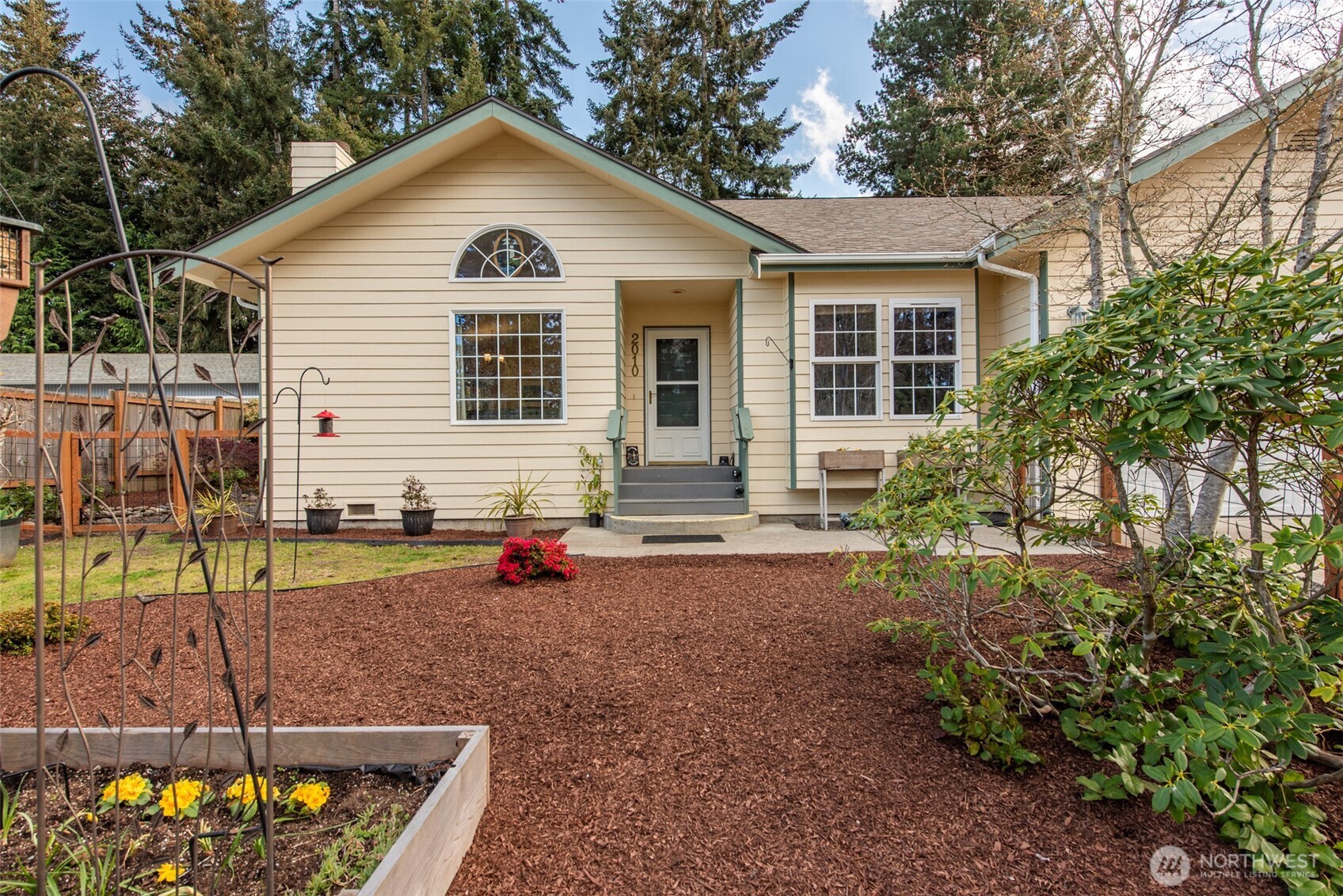 2010 Westview Dr , Port Angeles, WA 98363