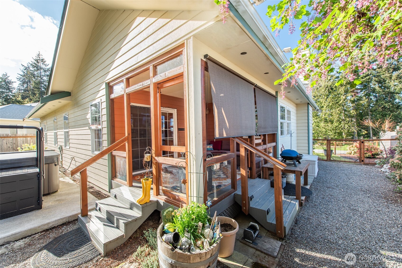 2010 Westview Dr , Port Angeles, WA 98363