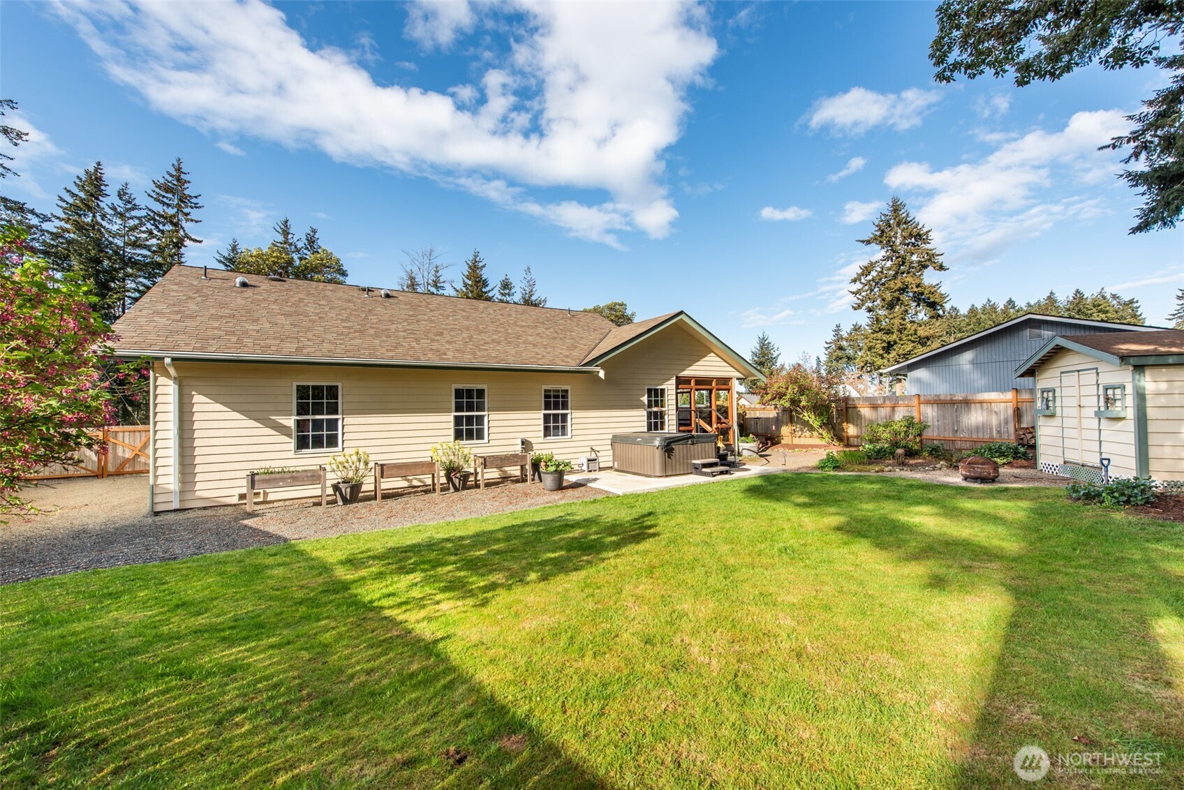2010 Westview Dr , Port Angeles, WA 98363
