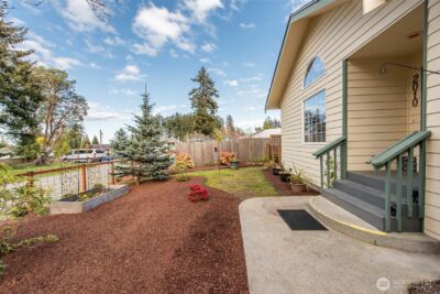 2010 Westview Dr , Port Angeles, WA 98363 - Photo 38