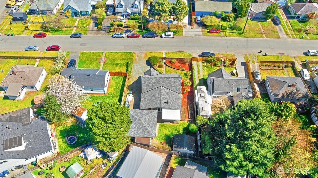12219 76th Avenue S, Seattle, WA 98178-4402
